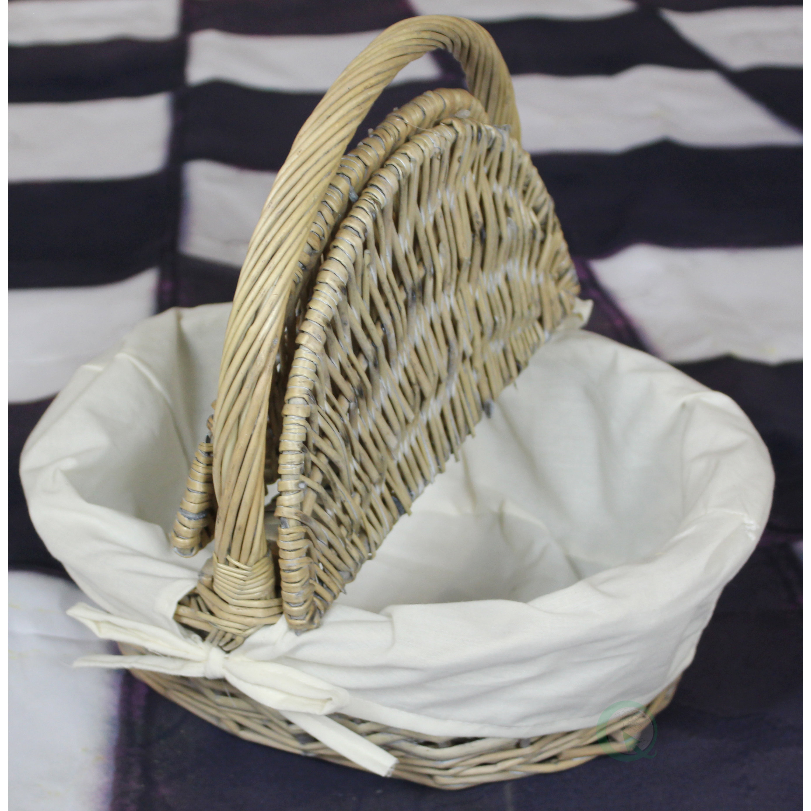 Oval Willow Picnic Basket with Lid Wayfair
