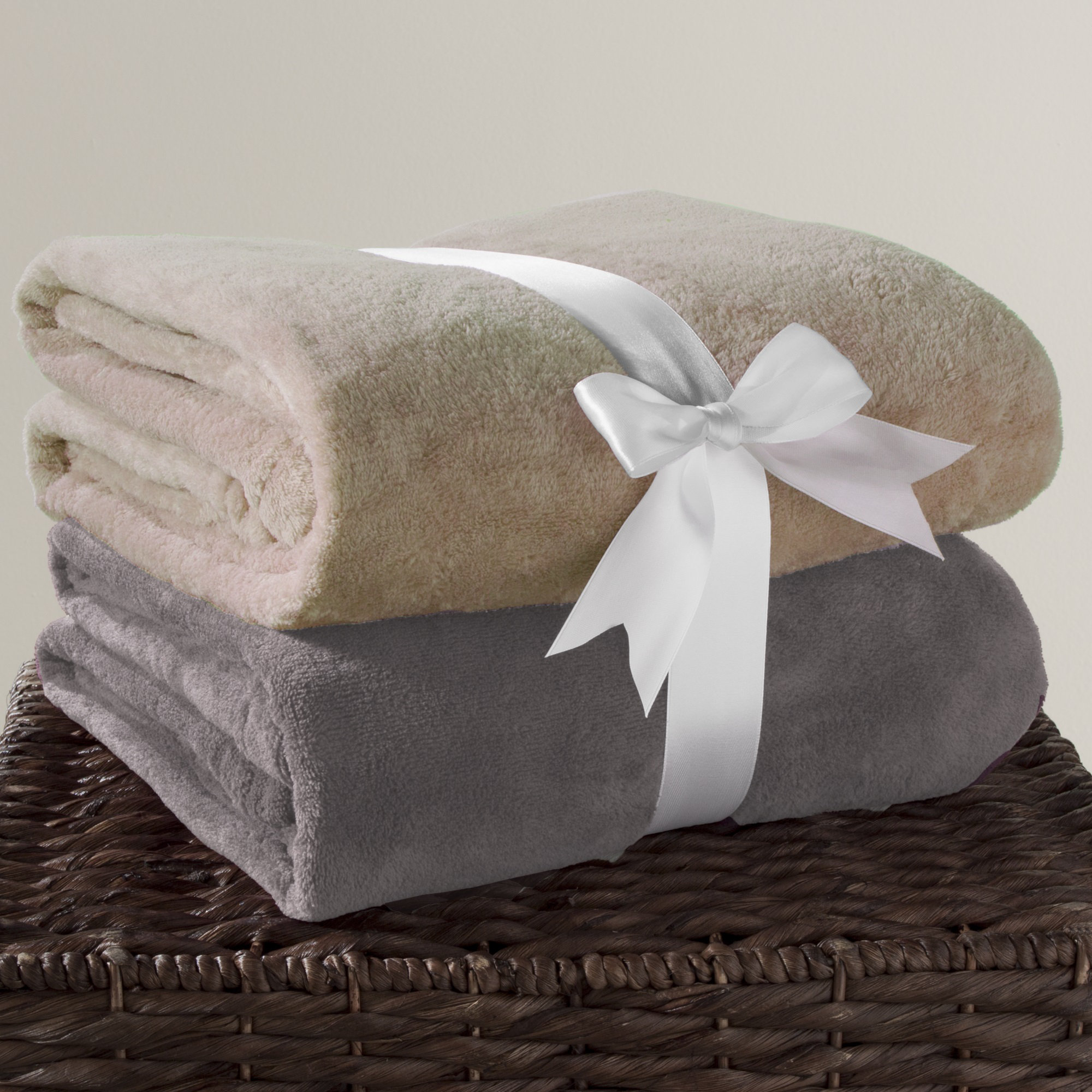 Elite Home Products (Bedding) Solid Fleece Throw & Reviews Wayfair