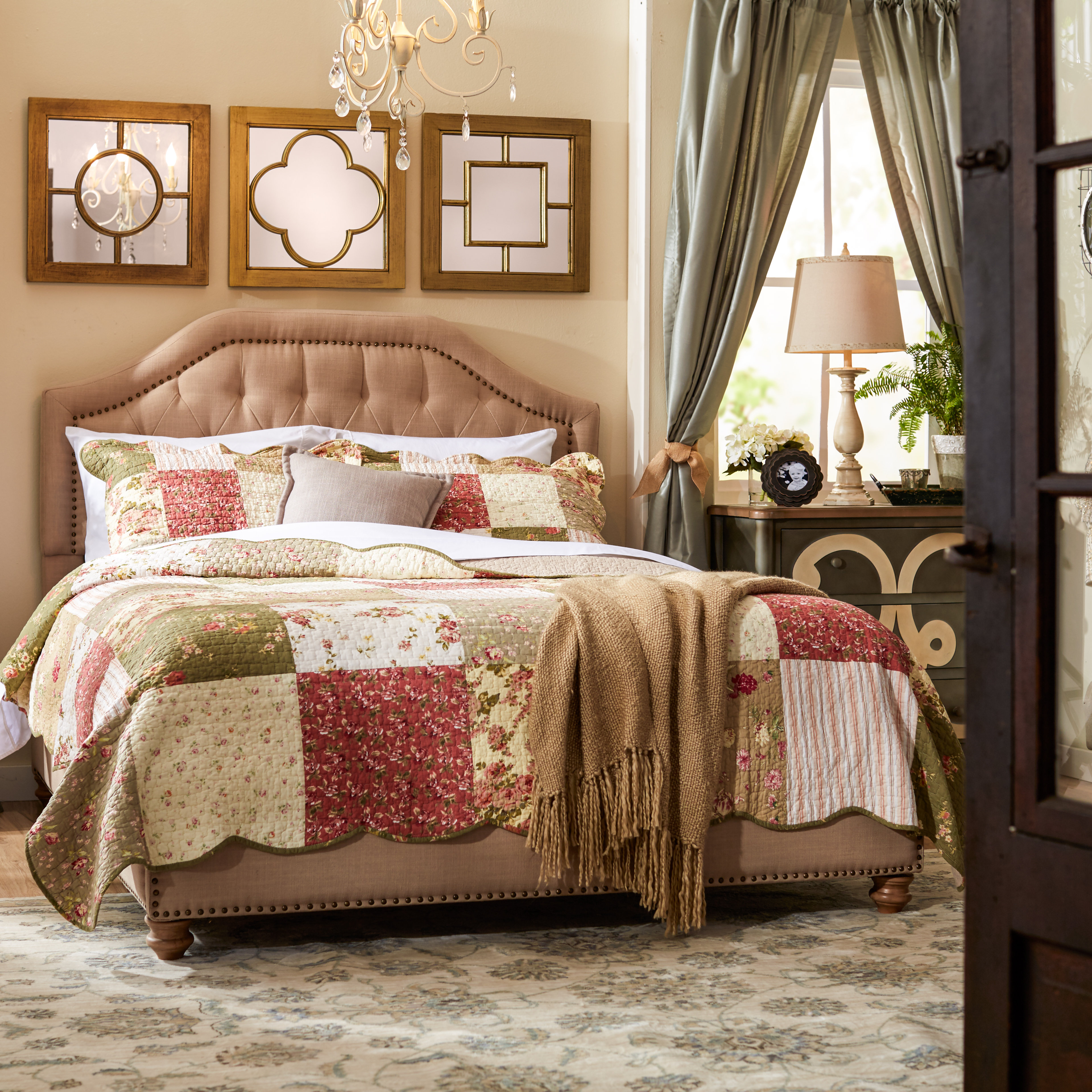 Lark Manor Patchwork Quilt & Reviews Wayfair