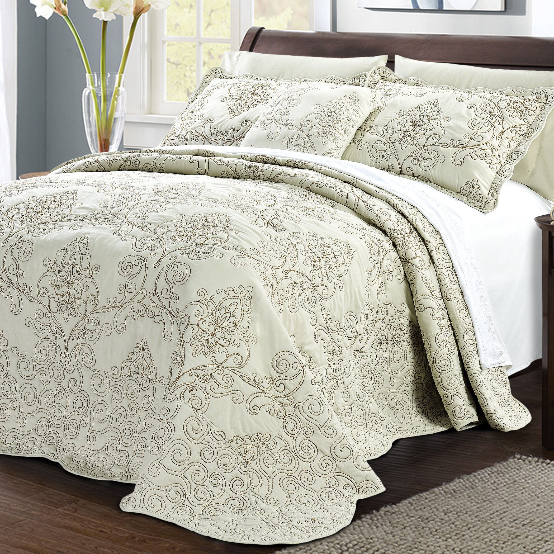 Serenta Damask Embroidered 4 Piece Quilt Bedspread Set & Reviews | Wayfair