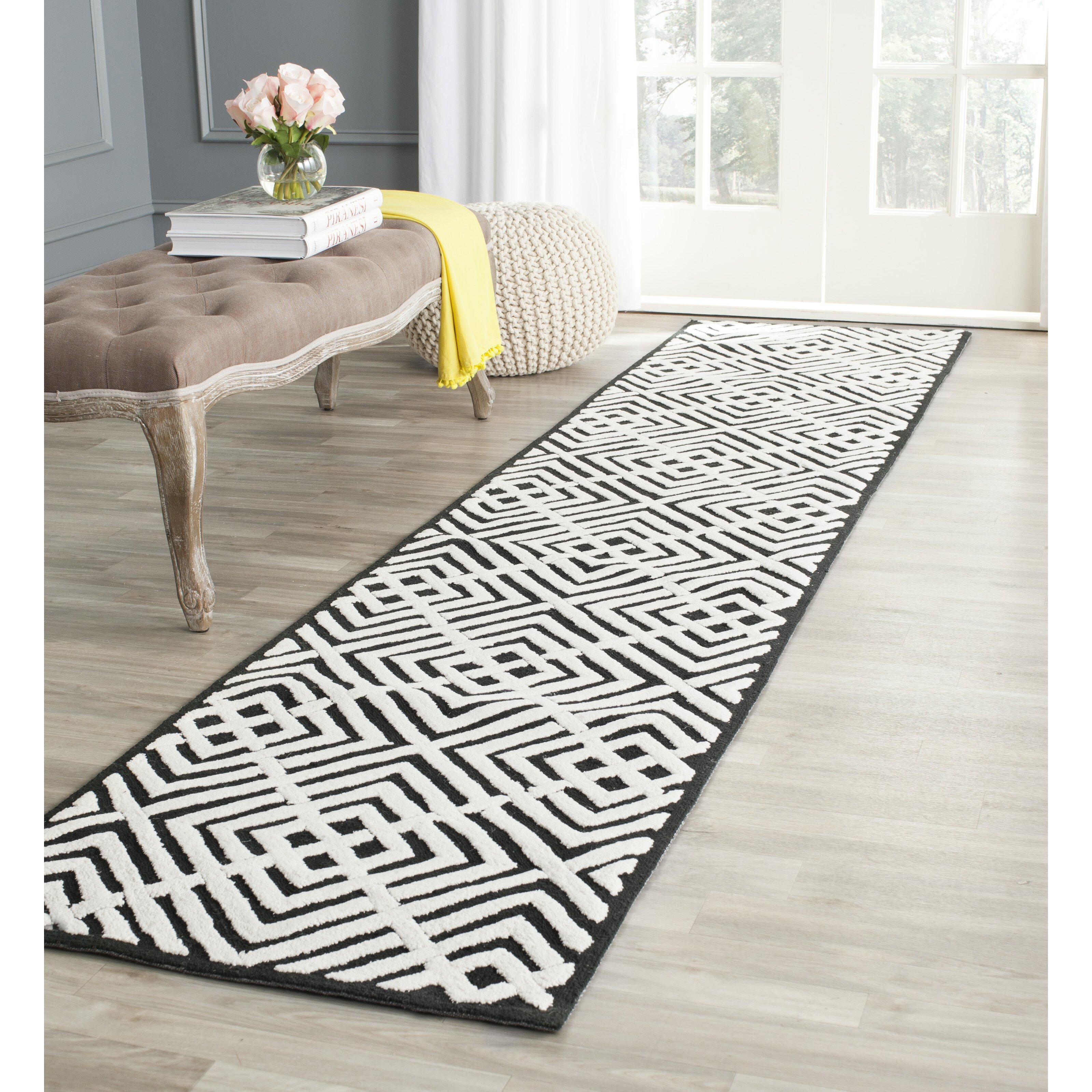 Safavieh Newport Black/White Geometric Area Rug & Reviews | Wayfair